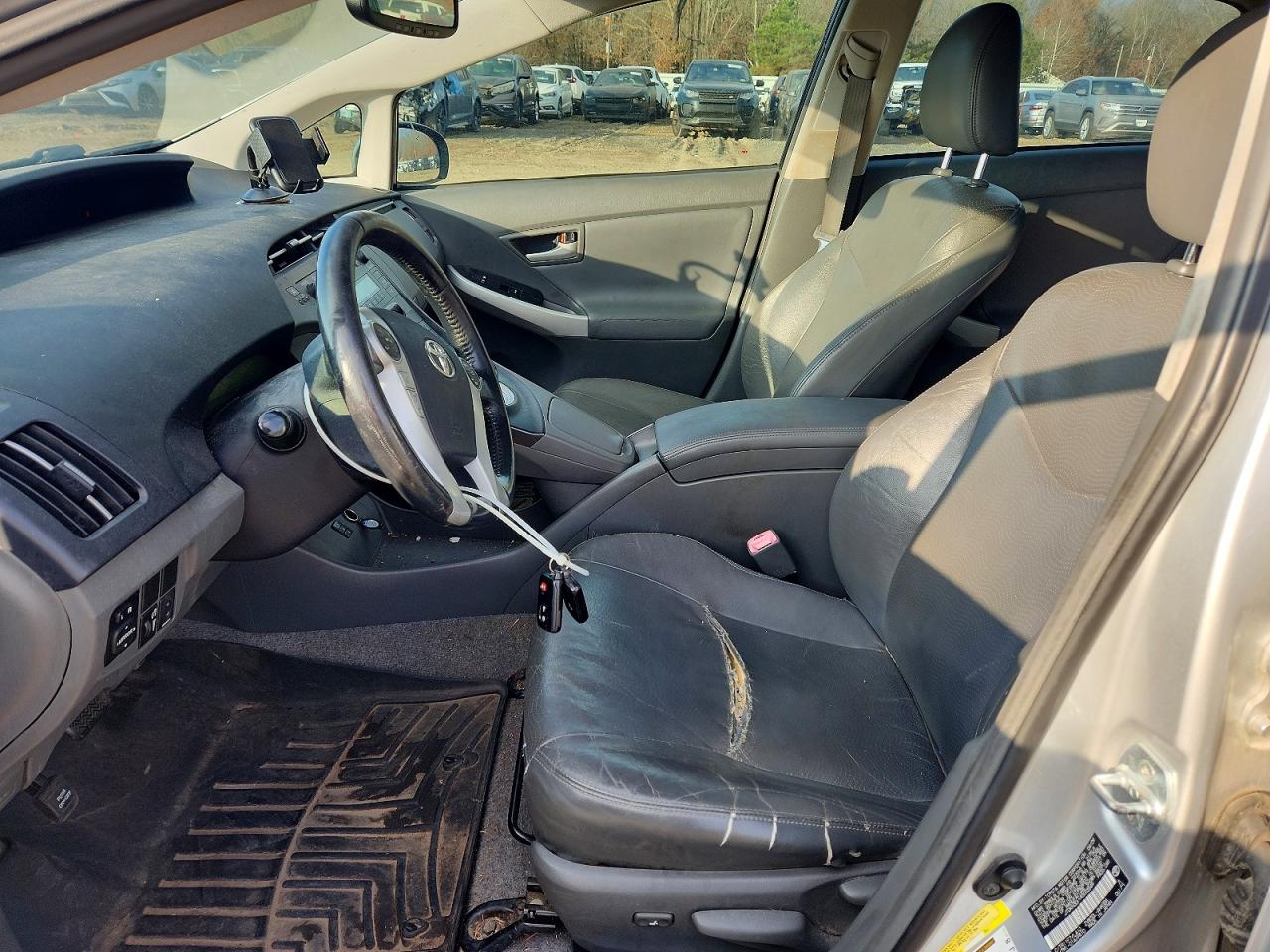 2010 TOYOTA PRIUS photo 7