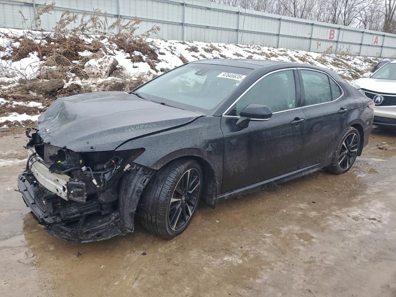 2018 TOYOTA CAMRY