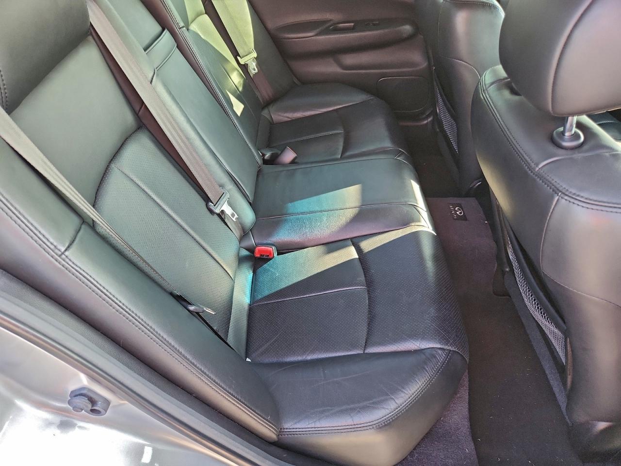 2013 INFINITI G37 BASE photo 10