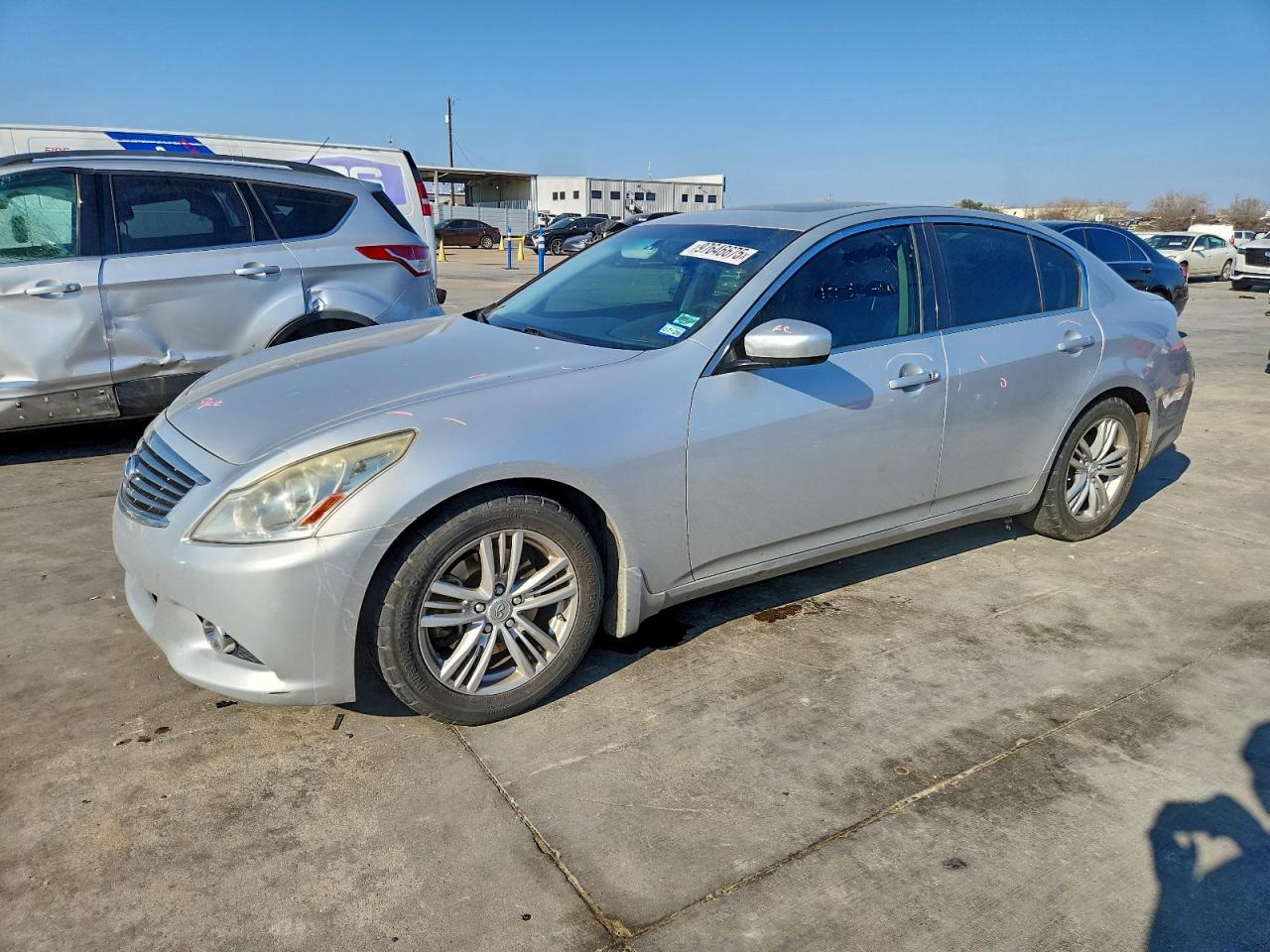 2013 INFINITI G37