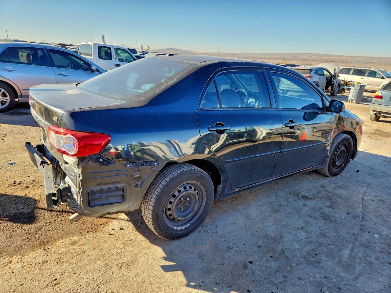 2011 TOYOTA COROLLA BASE photo 3