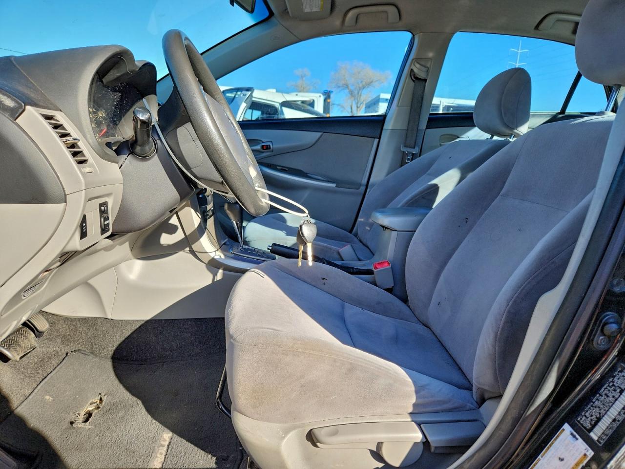2011 TOYOTA COROLLA BASE photo 7