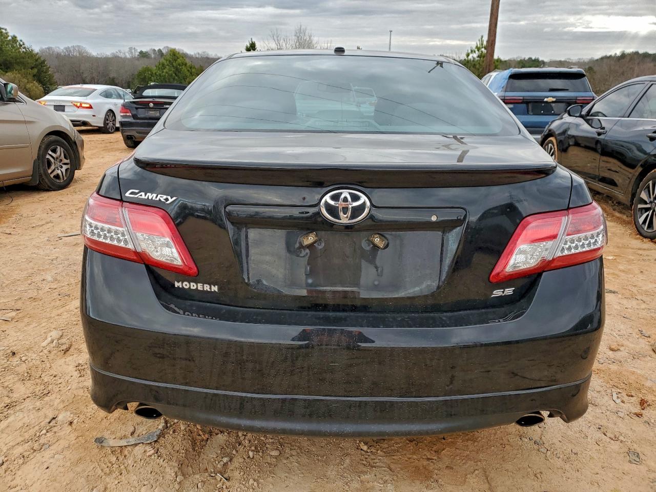 2011 TOYOTA CAMRY BASE photo 6