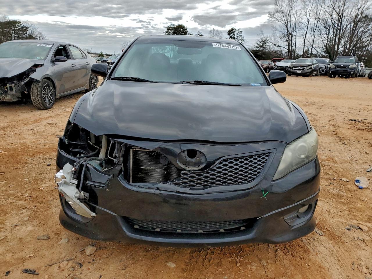 2011 TOYOTA CAMRY BASE photo 5