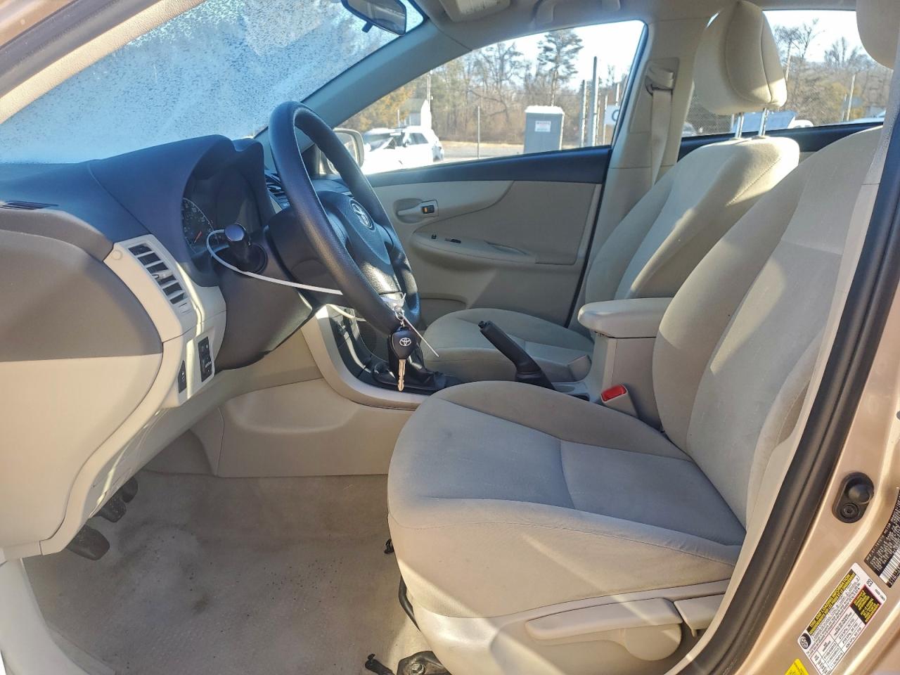 2012 TOYOTA COROLLA BASE photo 7