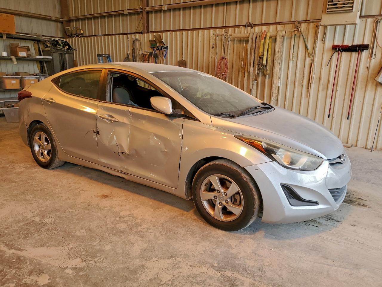 2014 HYUNDAI ELANTRA SE photo 4