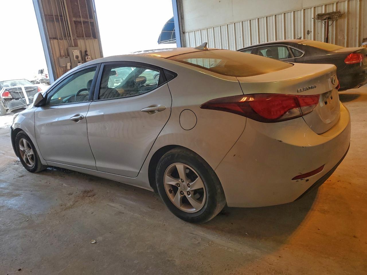 2014 HYUNDAI ELANTRA SE photo 2