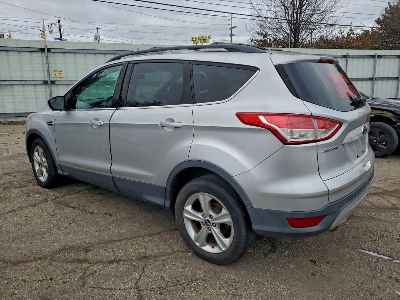 2013 FORD ESCAPE SE photo 2