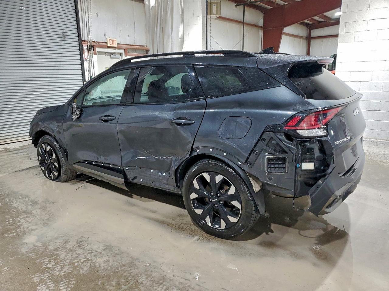 2023 KIA SPORTAGE X LINE photo 2