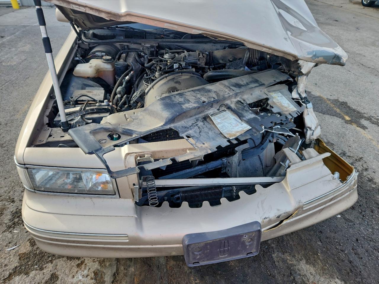 1997 LINCOLN TOWN CAR SIGNATURE photo 11