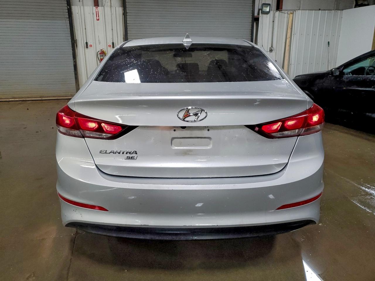 2018 HYUNDAI ELANTRA SE photo 11