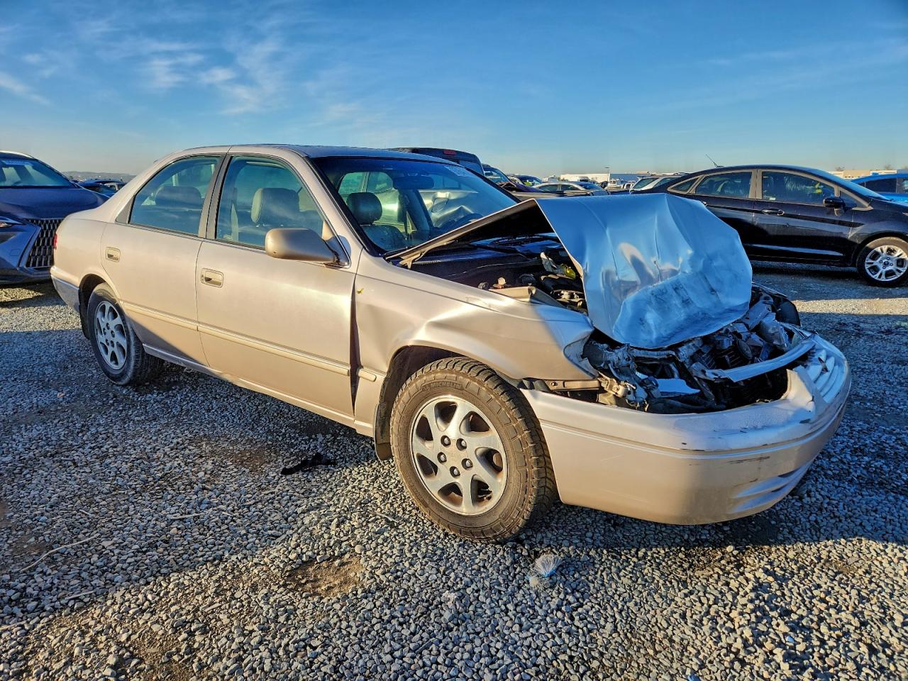 1997 TOYOTA CAMRY CE photo 4