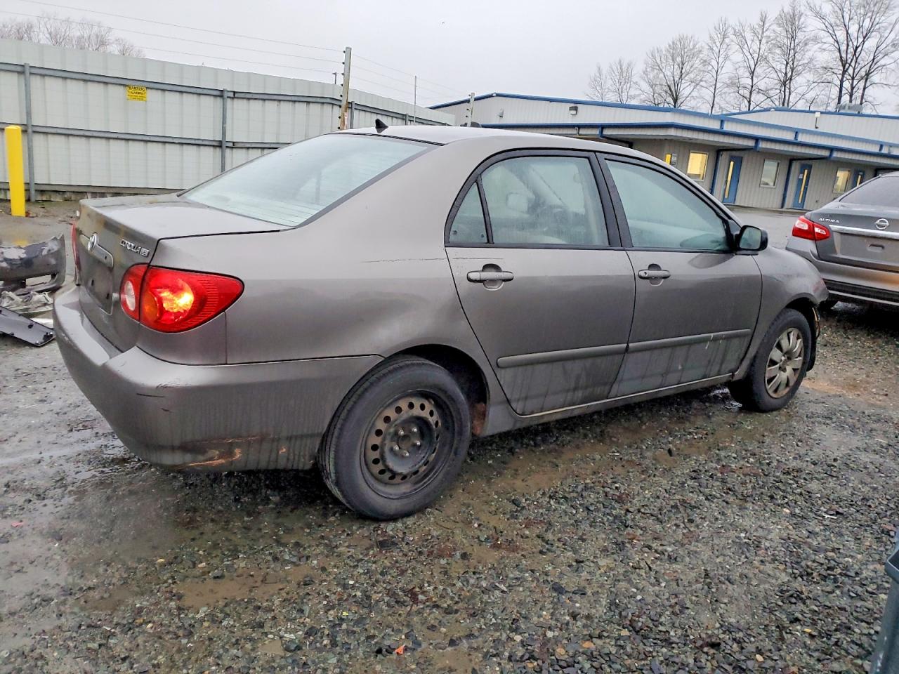 2003 TOYOTA COROLLA CE photo 3