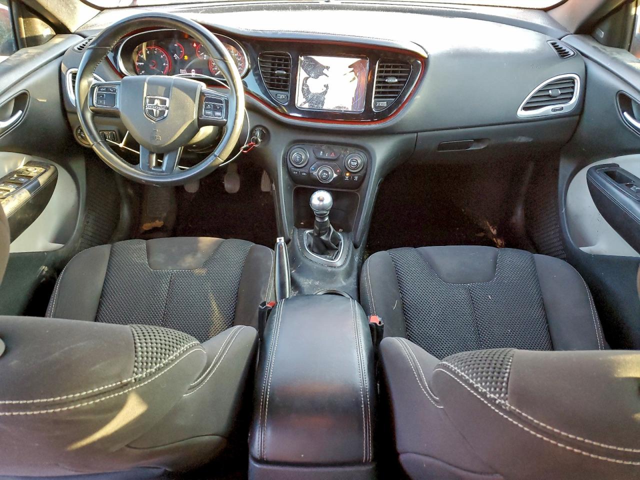2015 DODGE DART SXT photo 8