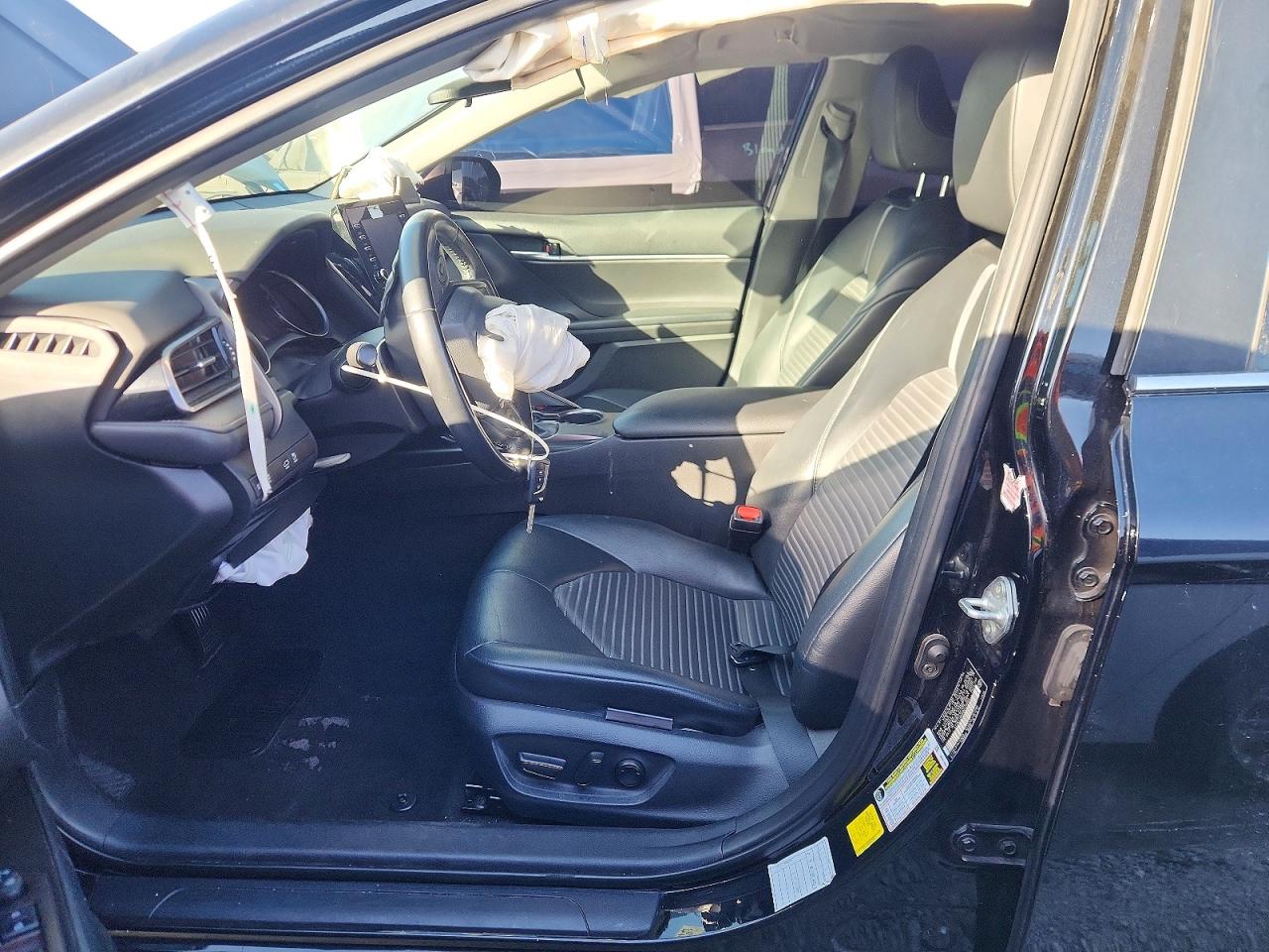 2021 TOYOTA CAMRY SE photo 7