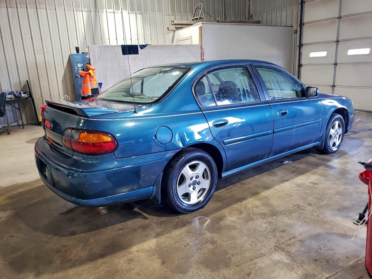 2002 CHEVROLET MALIBU LS photo 3