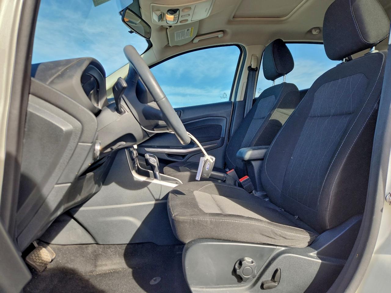 2020 FORD ECOSPORT SE photo 7