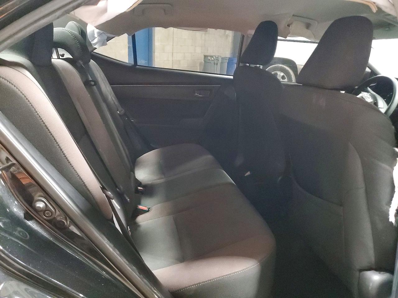 2017 TOYOTA COROLLA L photo 10