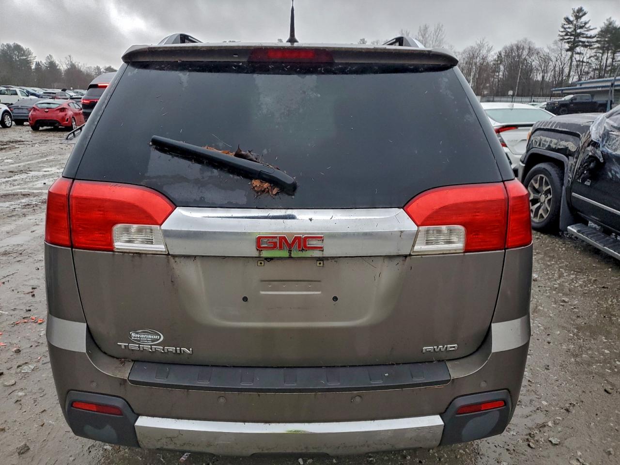 2011 GMC TERRAIN SLT photo 6