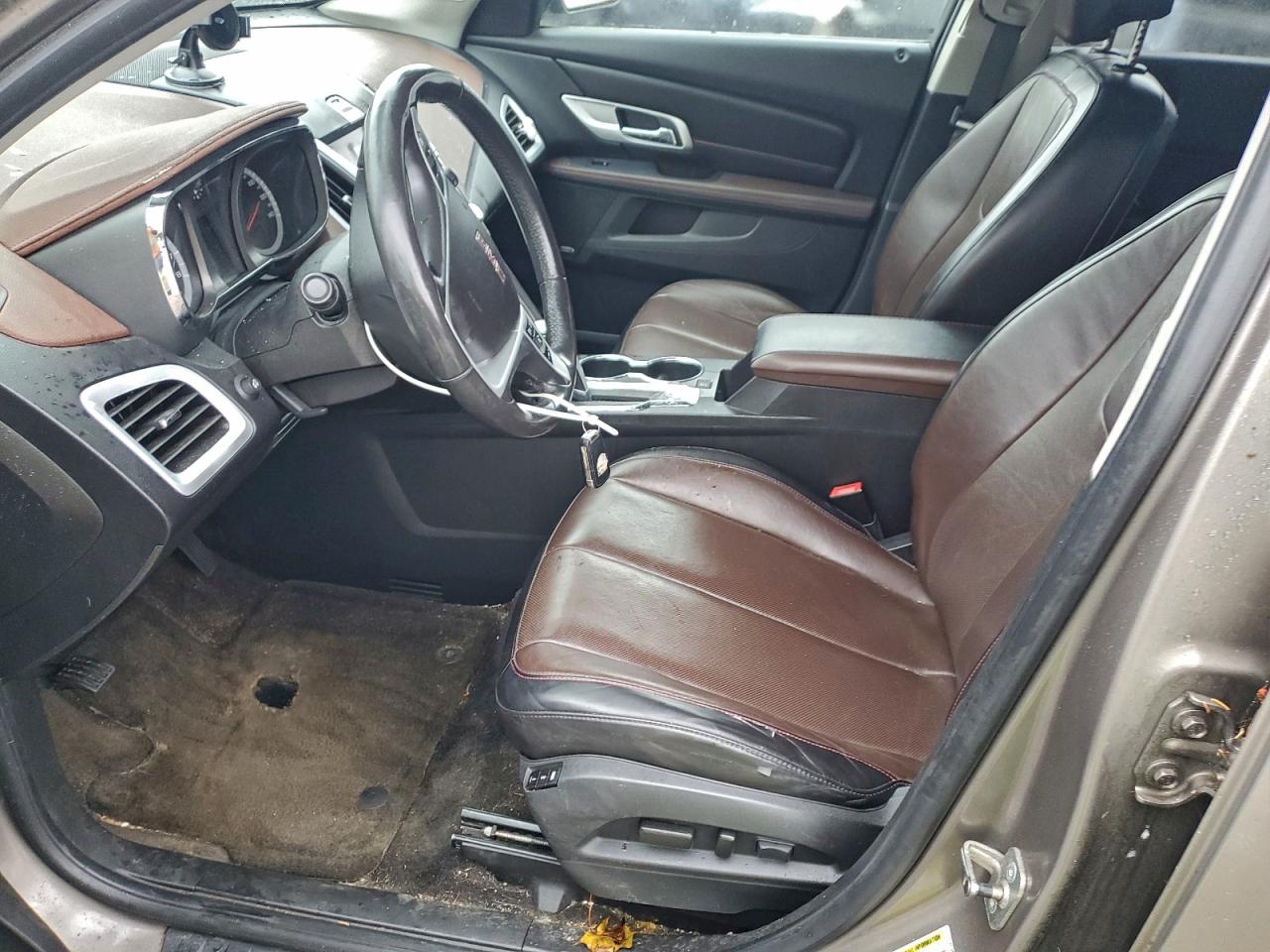 2011 GMC TERRAIN SLT photo 7