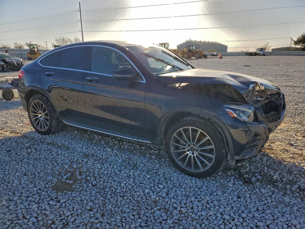 2018 MERCEDES-BENZ GLC COUPE 300 4MATIC photo 4