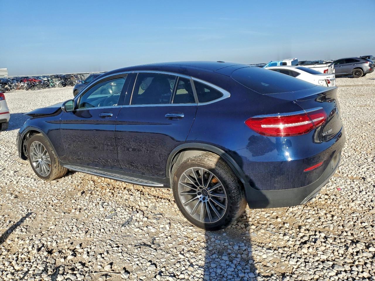 2018 MERCEDES-BENZ GLC COUPE 300 4MATIC photo 2