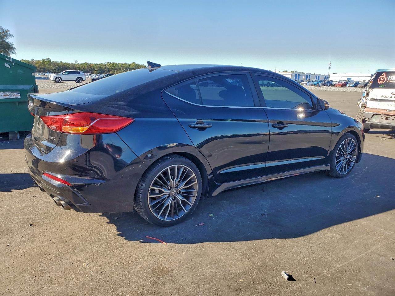 2018 HYUNDAI ELANTRA SPORT photo 3