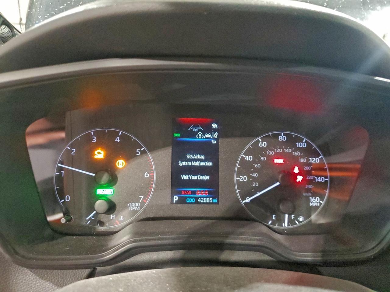 2024 TOYOTA COROLLA LE photo 9