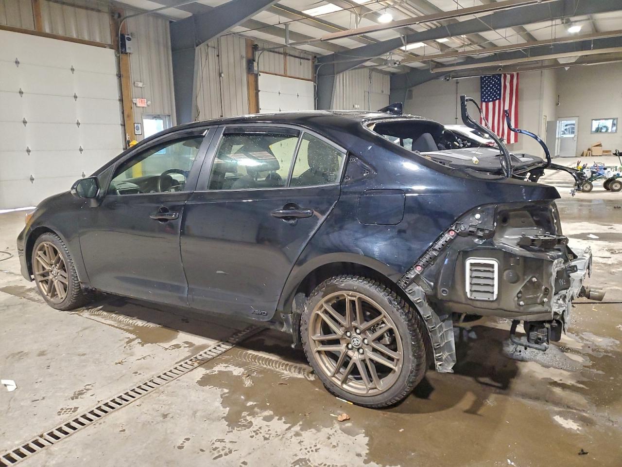 2024 TOYOTA COROLLA LE photo 2