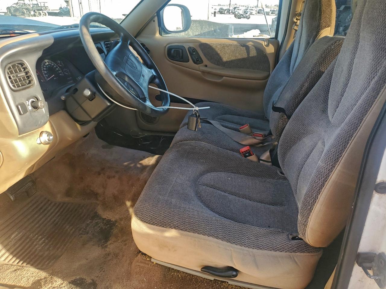 1998 DODGE DAKOTA photo 13