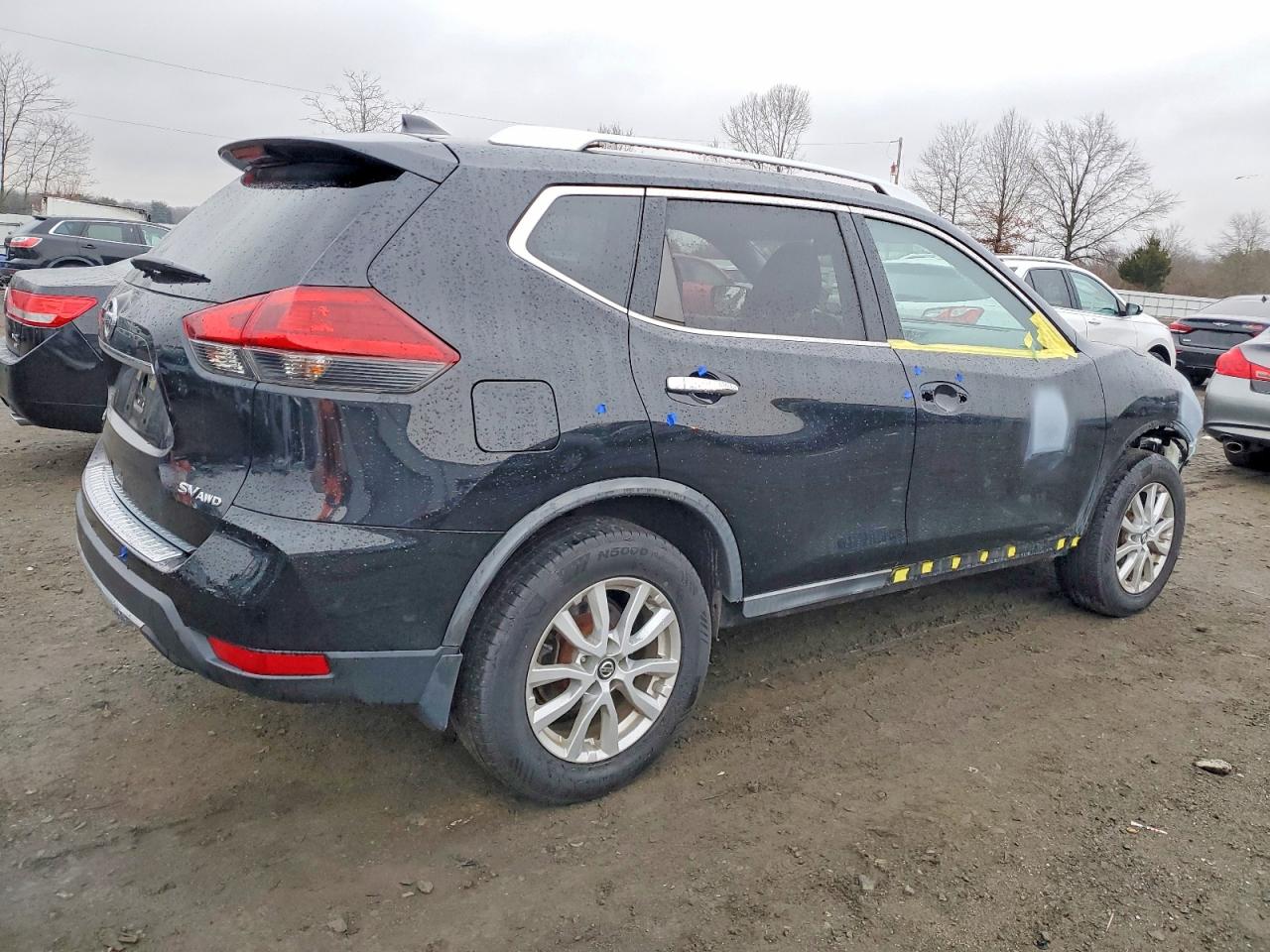 2018 NISSAN ROGUE S photo 3