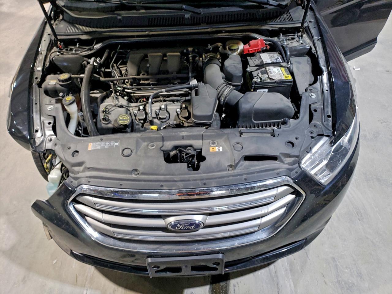 2018 FORD TAURUS SEL photo 21