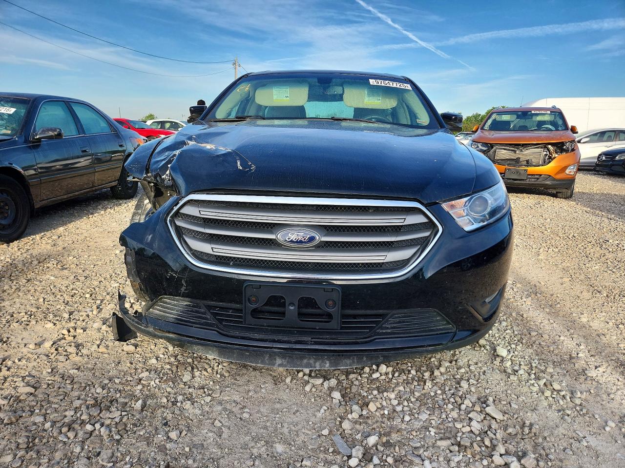 2018 FORD TAURUS SEL photo 10