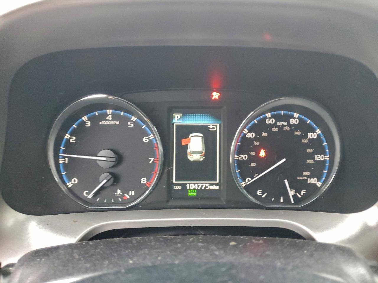 2016 TOYOTA RAV4 XLE photo 9