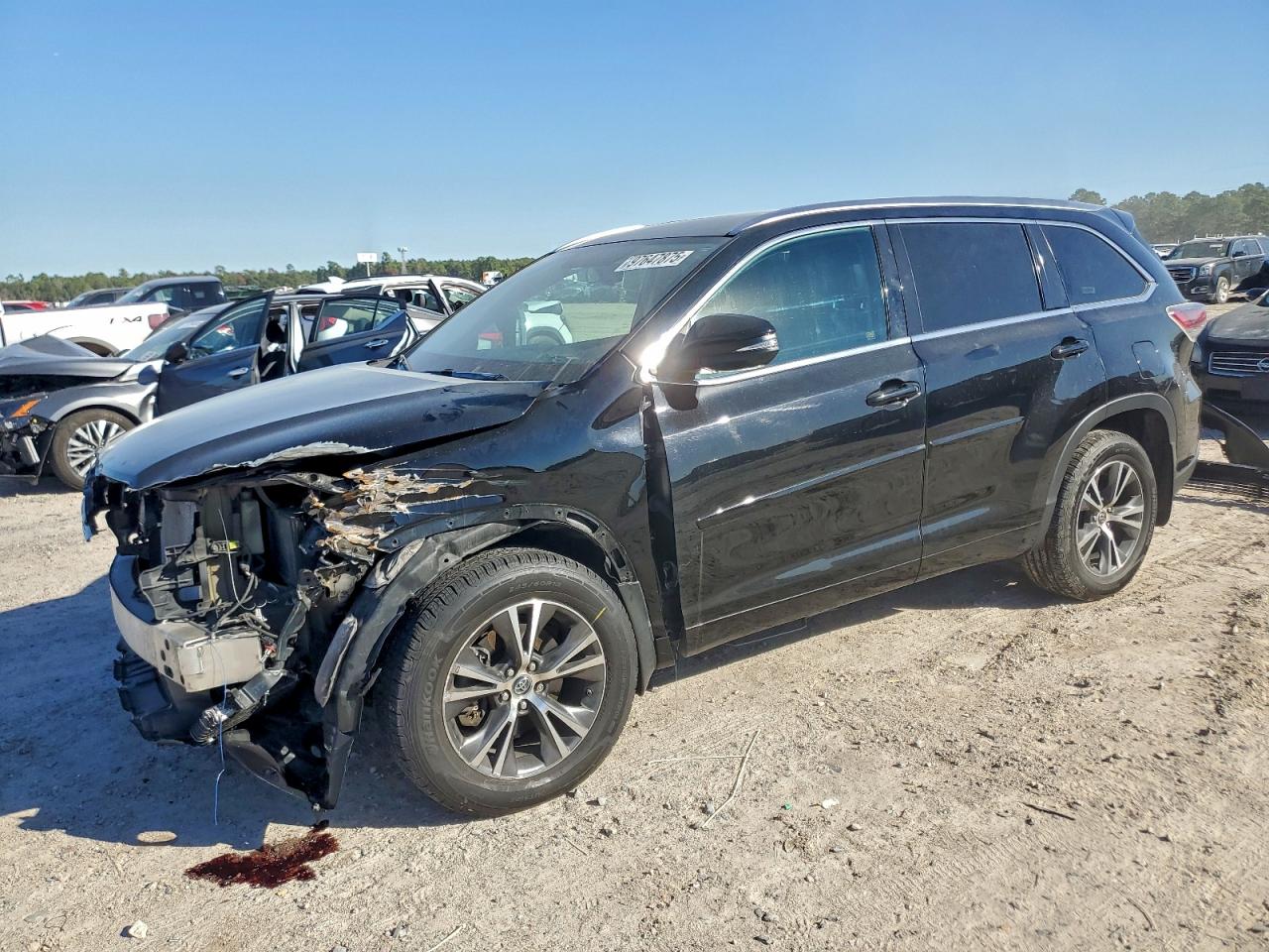 2016 TOYOTA HIGHLANDER