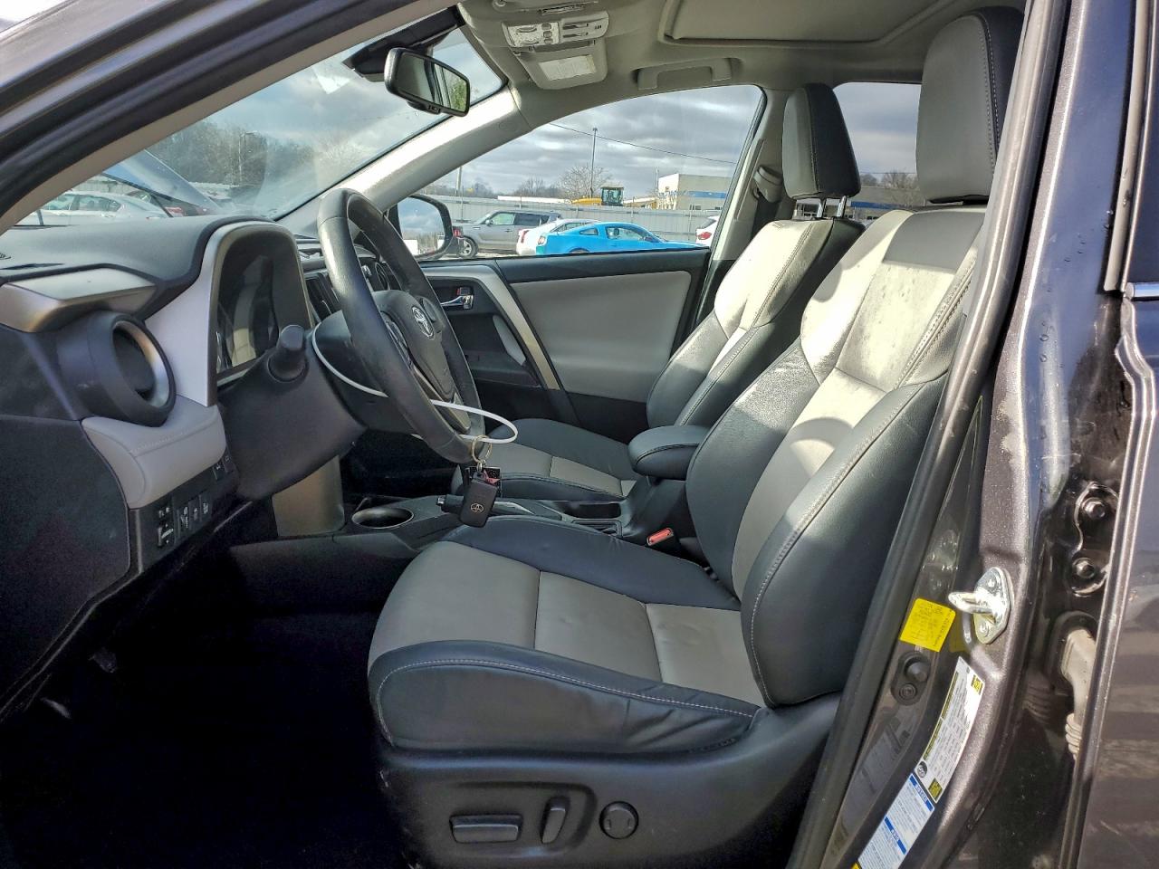 2014 TOYOTA RAV4 LIMITED photo 7