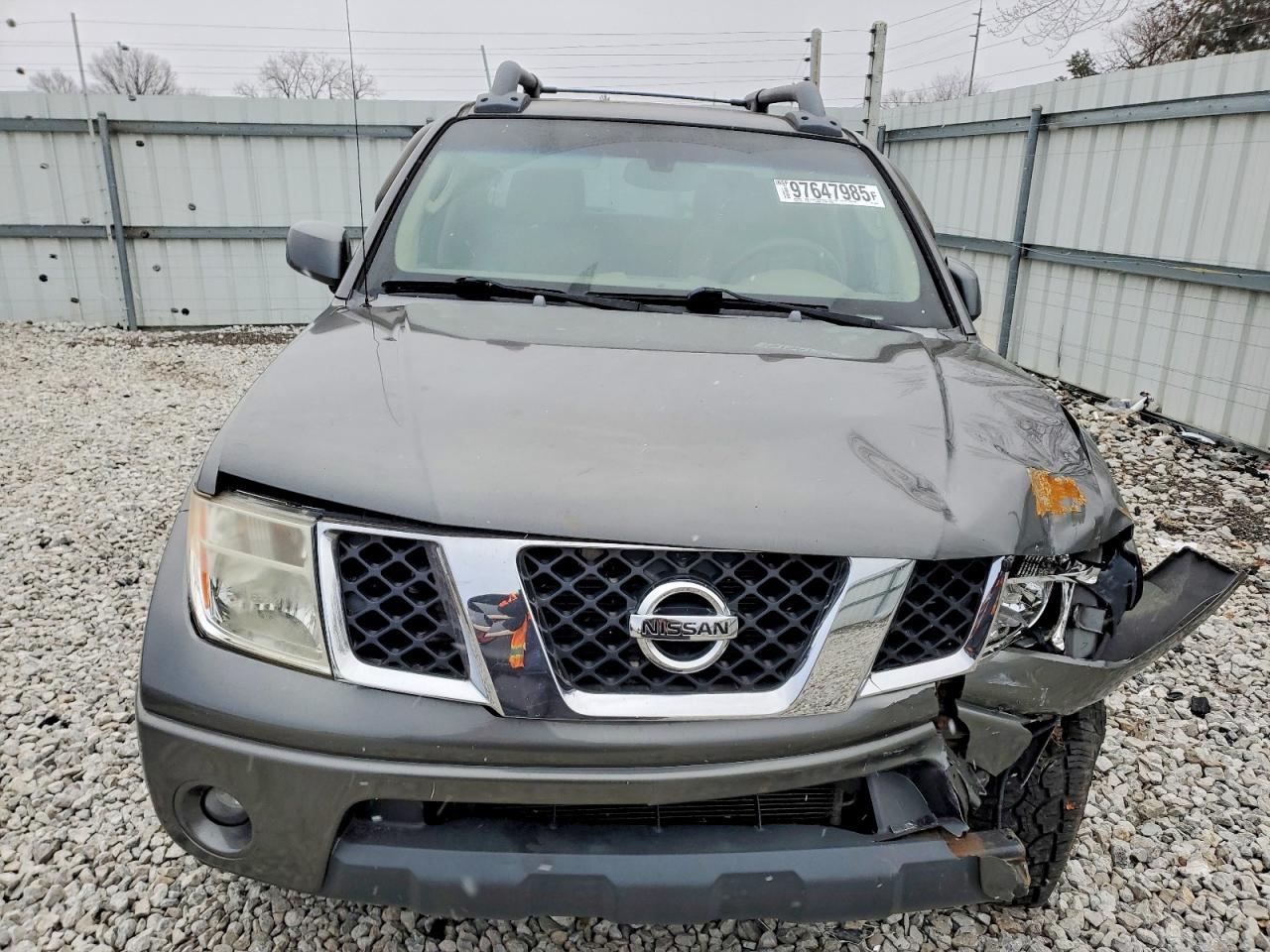 2005 NISSAN FRONTIER CREW CAB LE photo 5