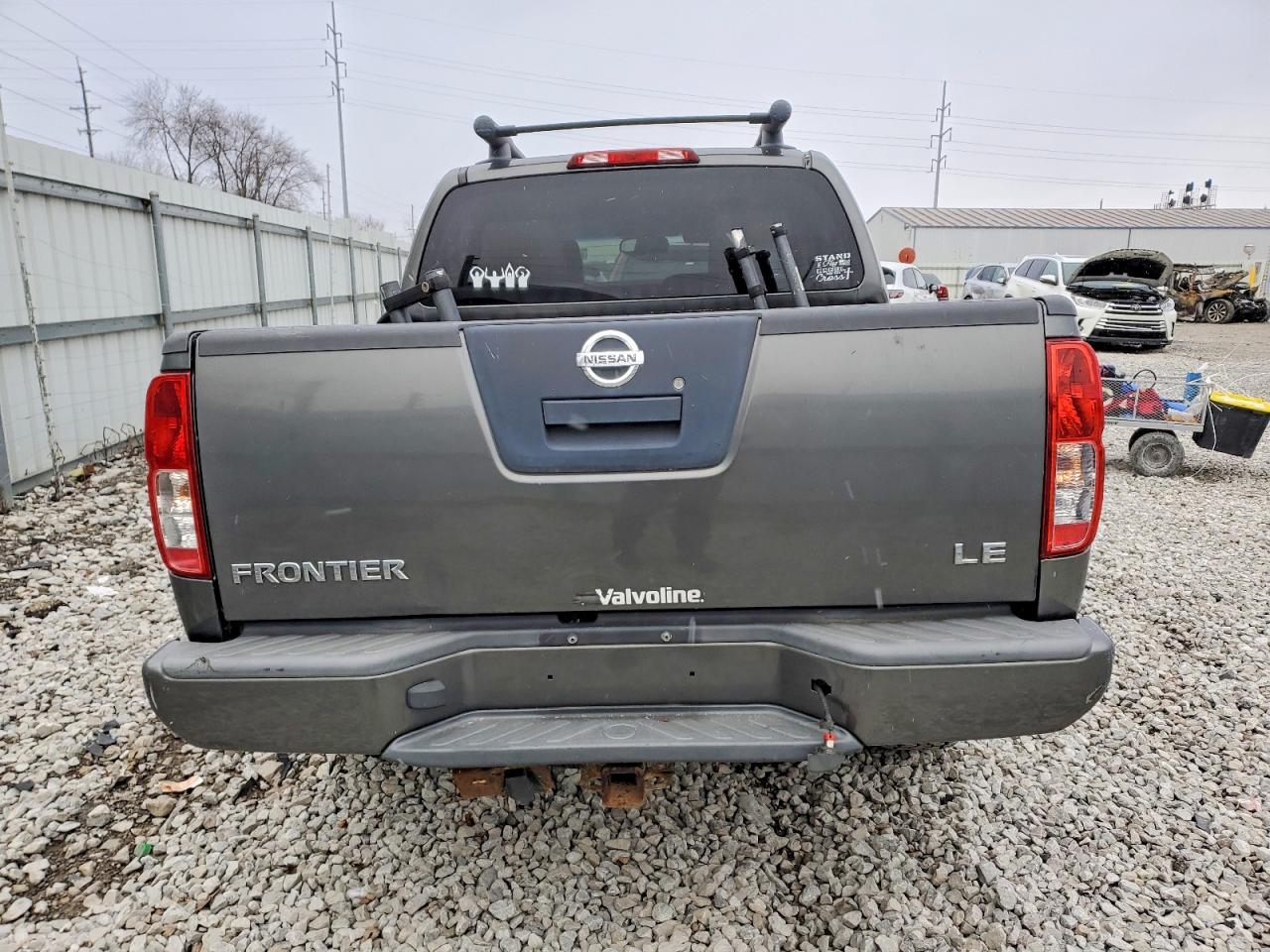 2005 NISSAN FRONTIER CREW CAB LE photo 6