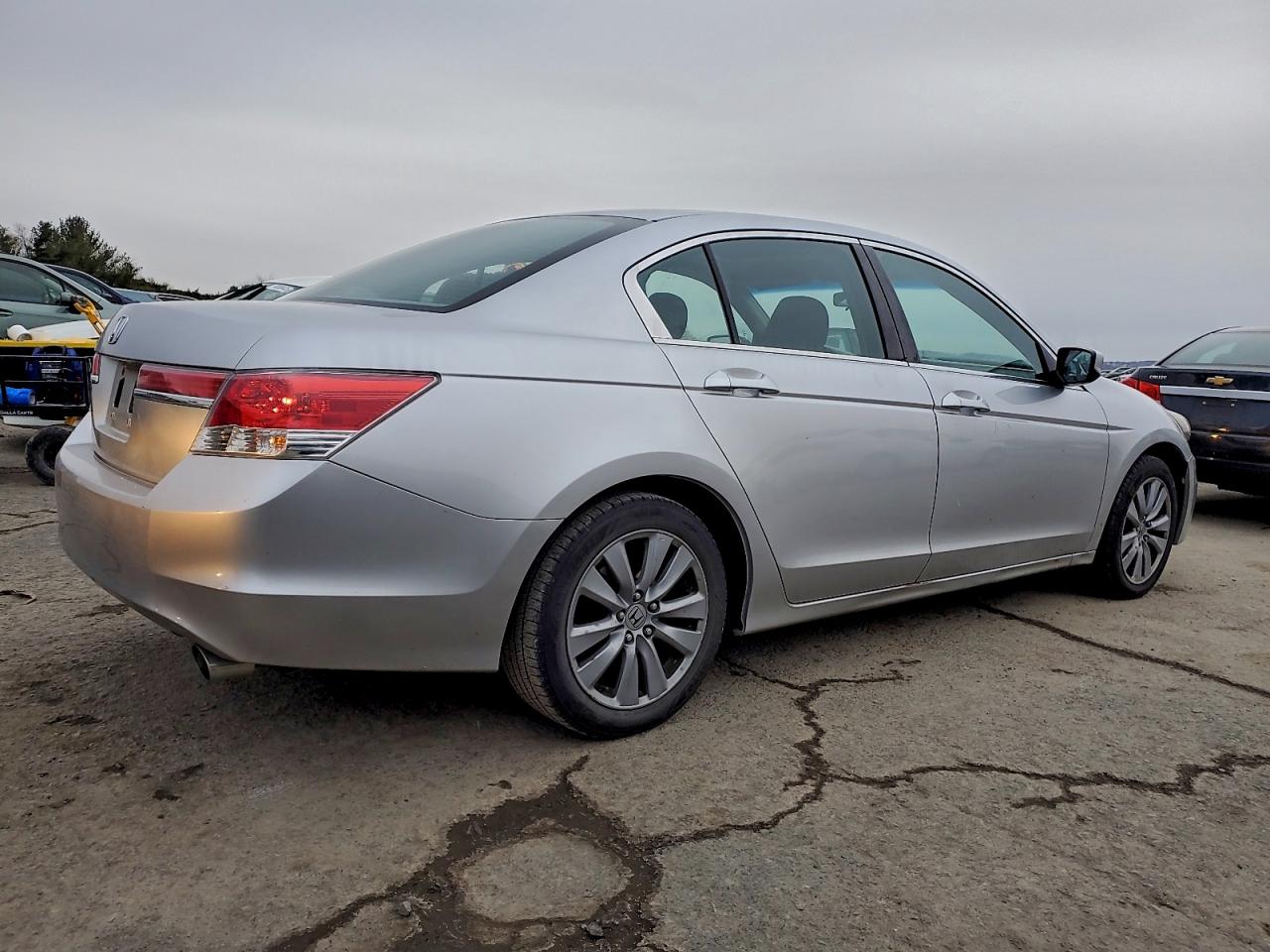 2011 HONDA ACCORD EX photo 3
