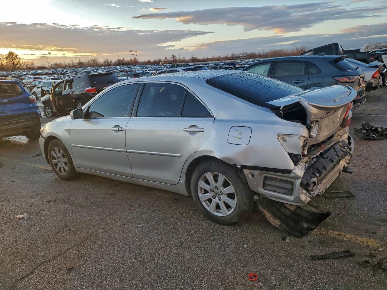 2009 TOYOTA CAMRY HYBRID photo 2