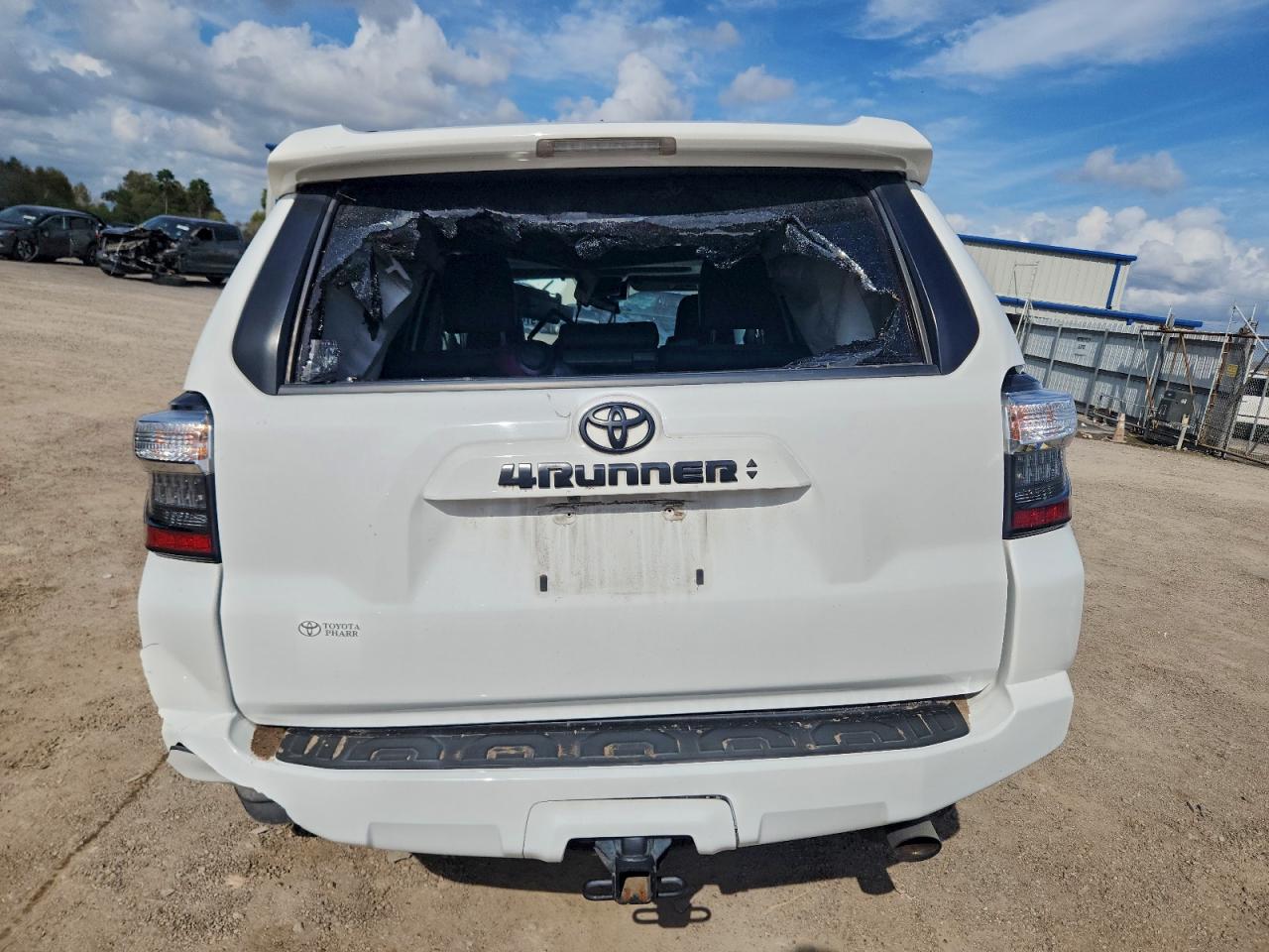2022 TOYOTA 4RUNNER SR5 photo 6