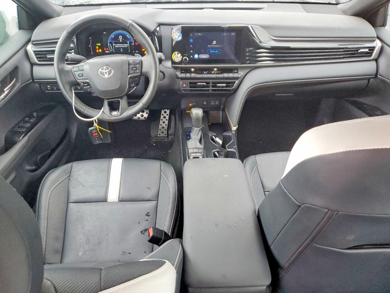 2025 TOYOTA CAMRY XSE photo 8