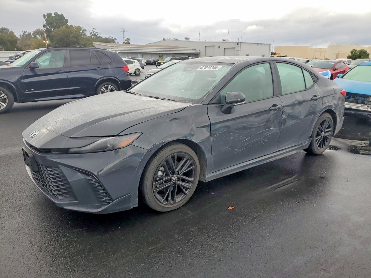 2025 TOYOTA CAMRY
