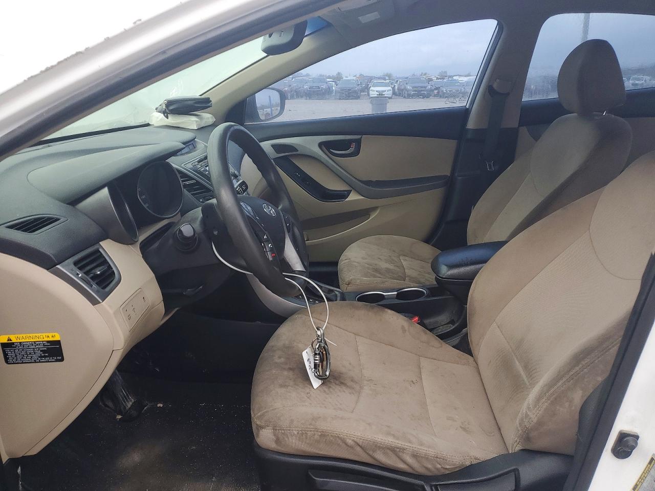 2016 HYUNDAI ELANTRA SE photo 7