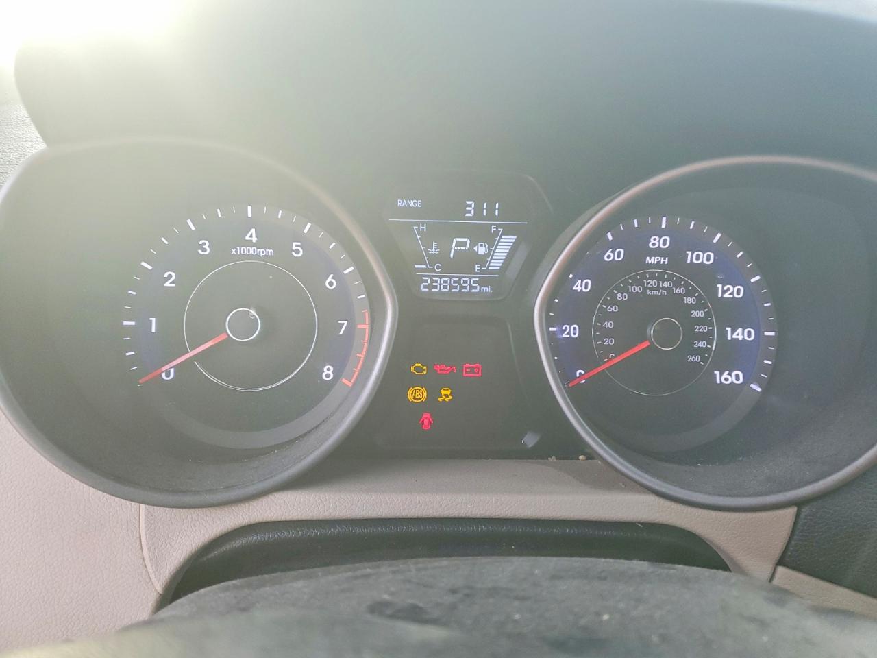 2016 HYUNDAI ELANTRA SE photo 9