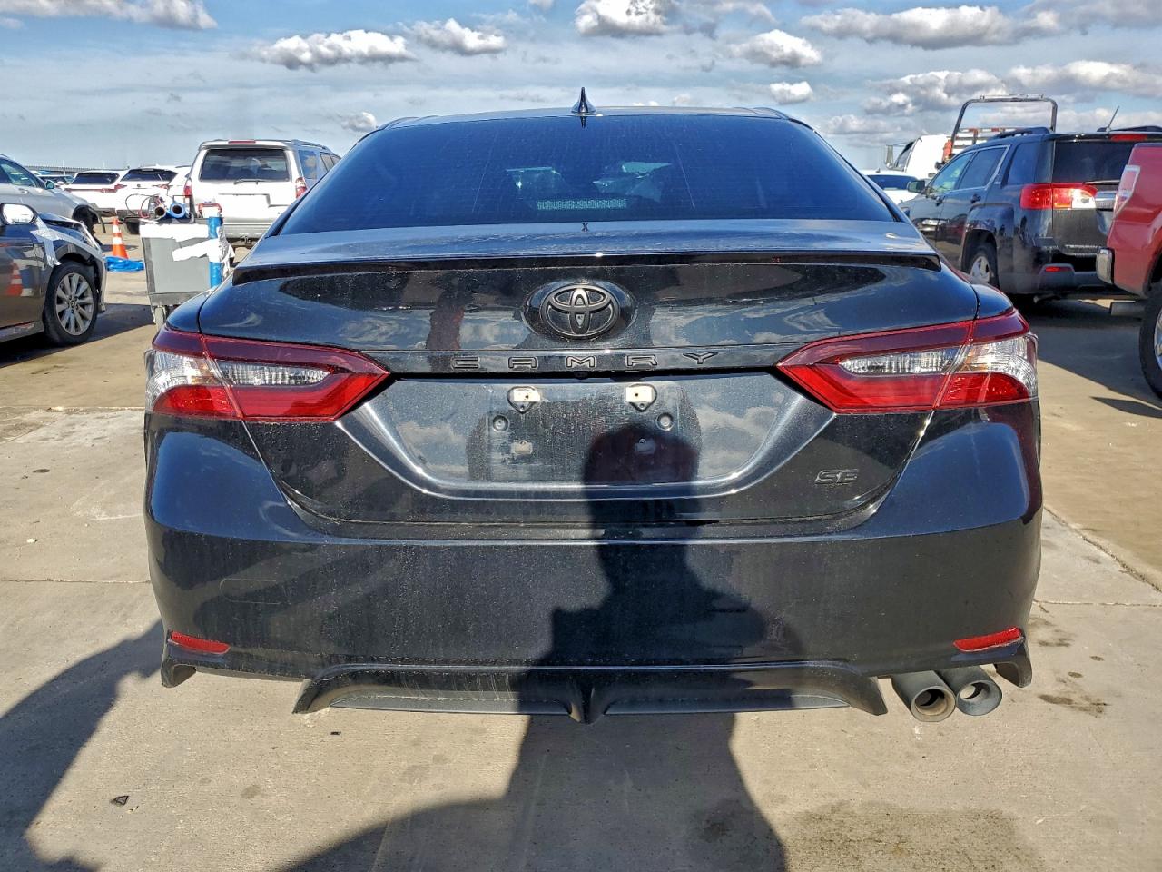 2023 TOYOTA CAMRY SE NIGHT SHADE photo 6