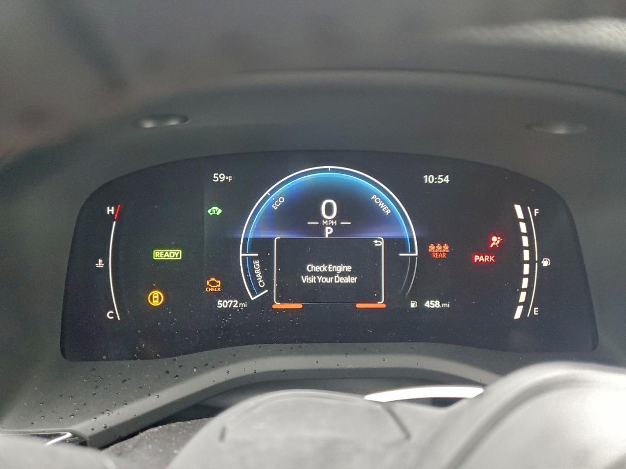 2025 TOYOTA CAMRY LE photo 9