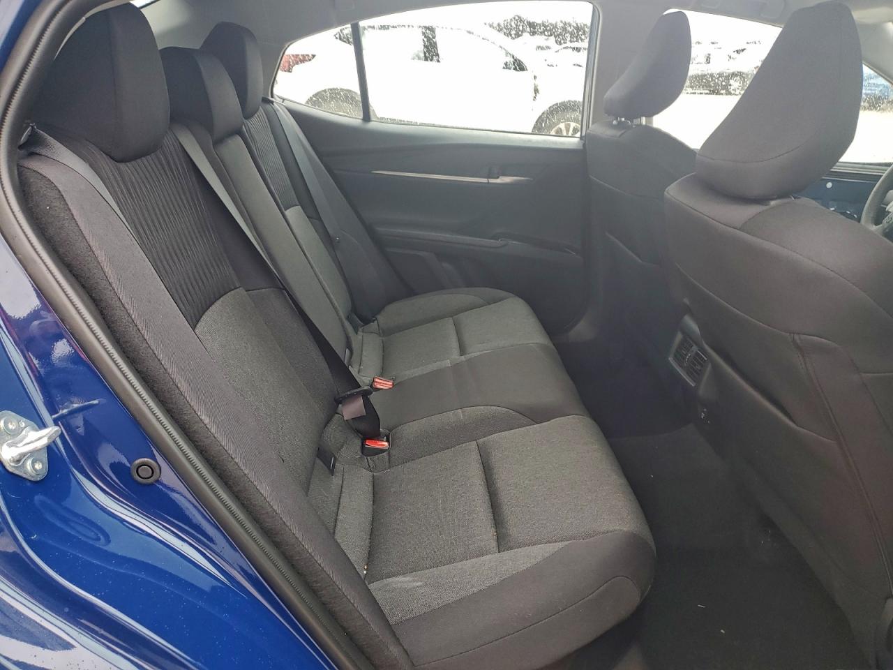 2025 TOYOTA CAMRY LE photo 10