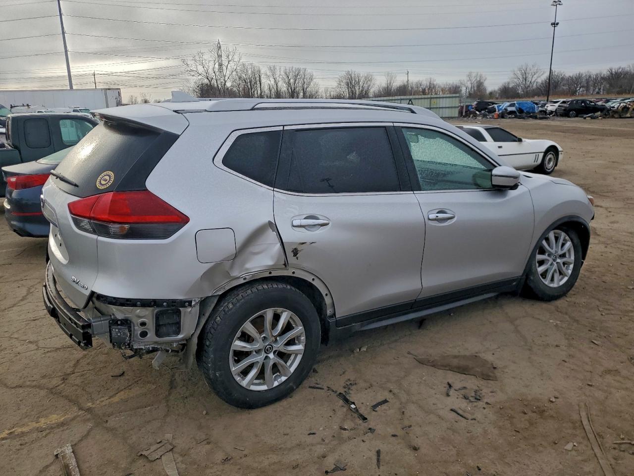 2019 NISSAN ROGUE S photo 3