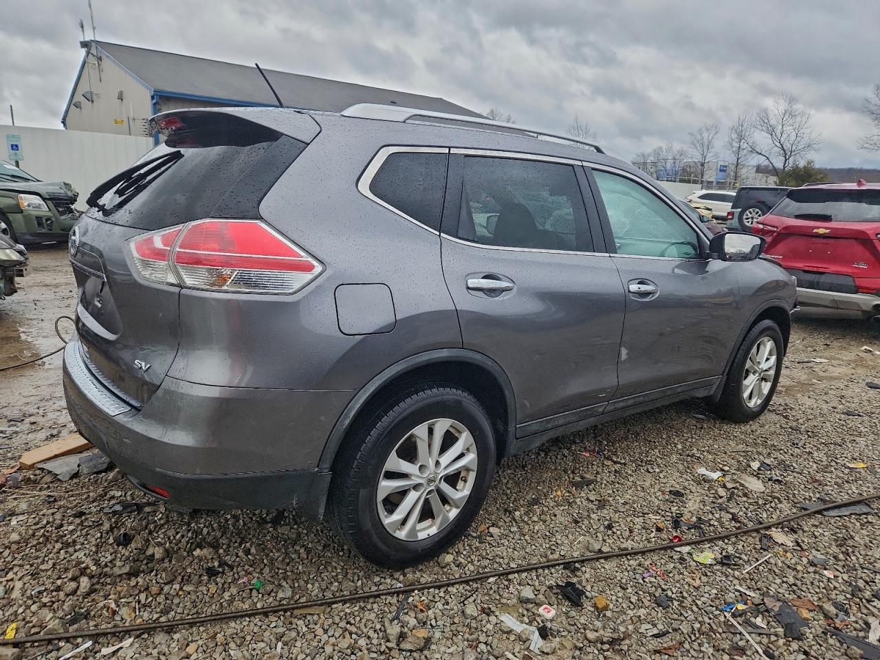 2016 NISSAN ROGUE SV photo 3